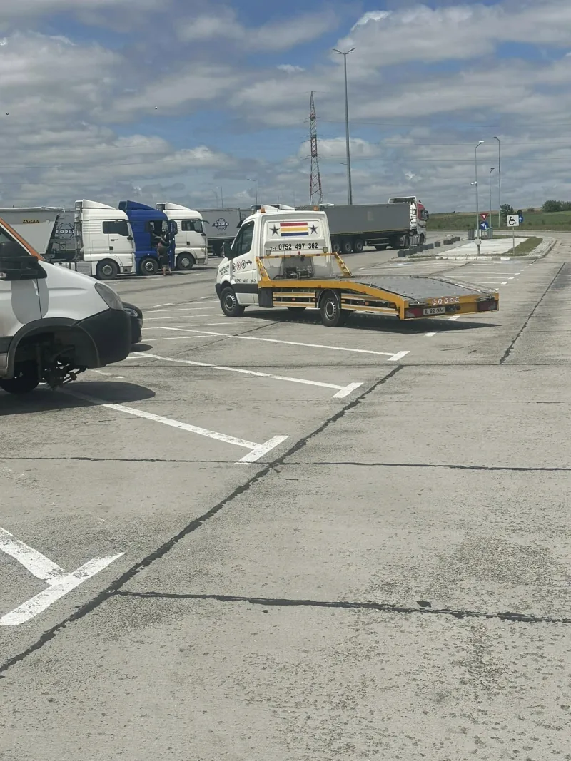 Transport sigur autoturism pe platformă tractări Fetești